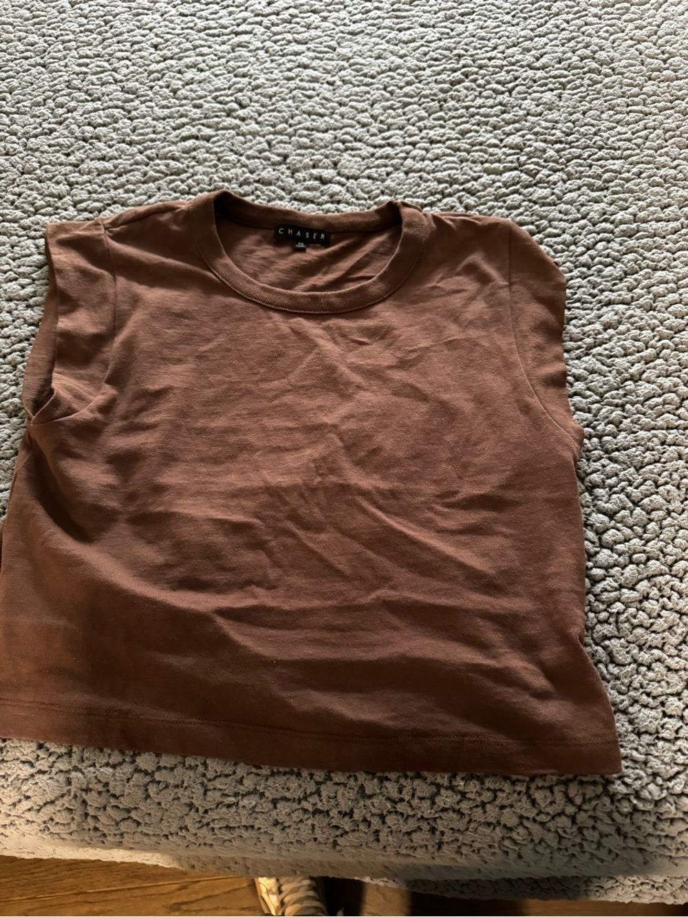 Chaser Sleeveless Crop Tee in Rust